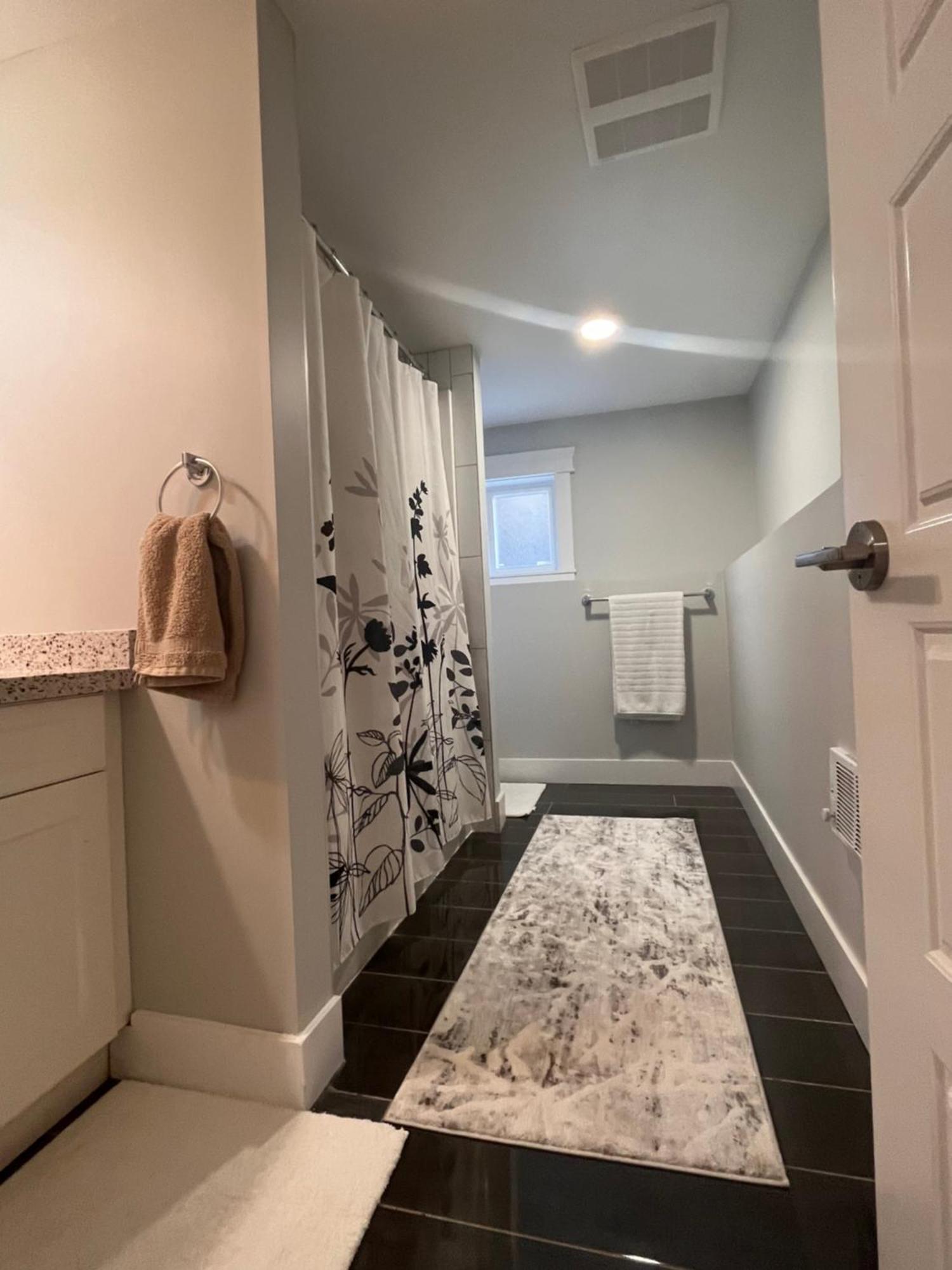 2 Bedroom Suite With Full Kitchen Revelstoke Kültér fotó