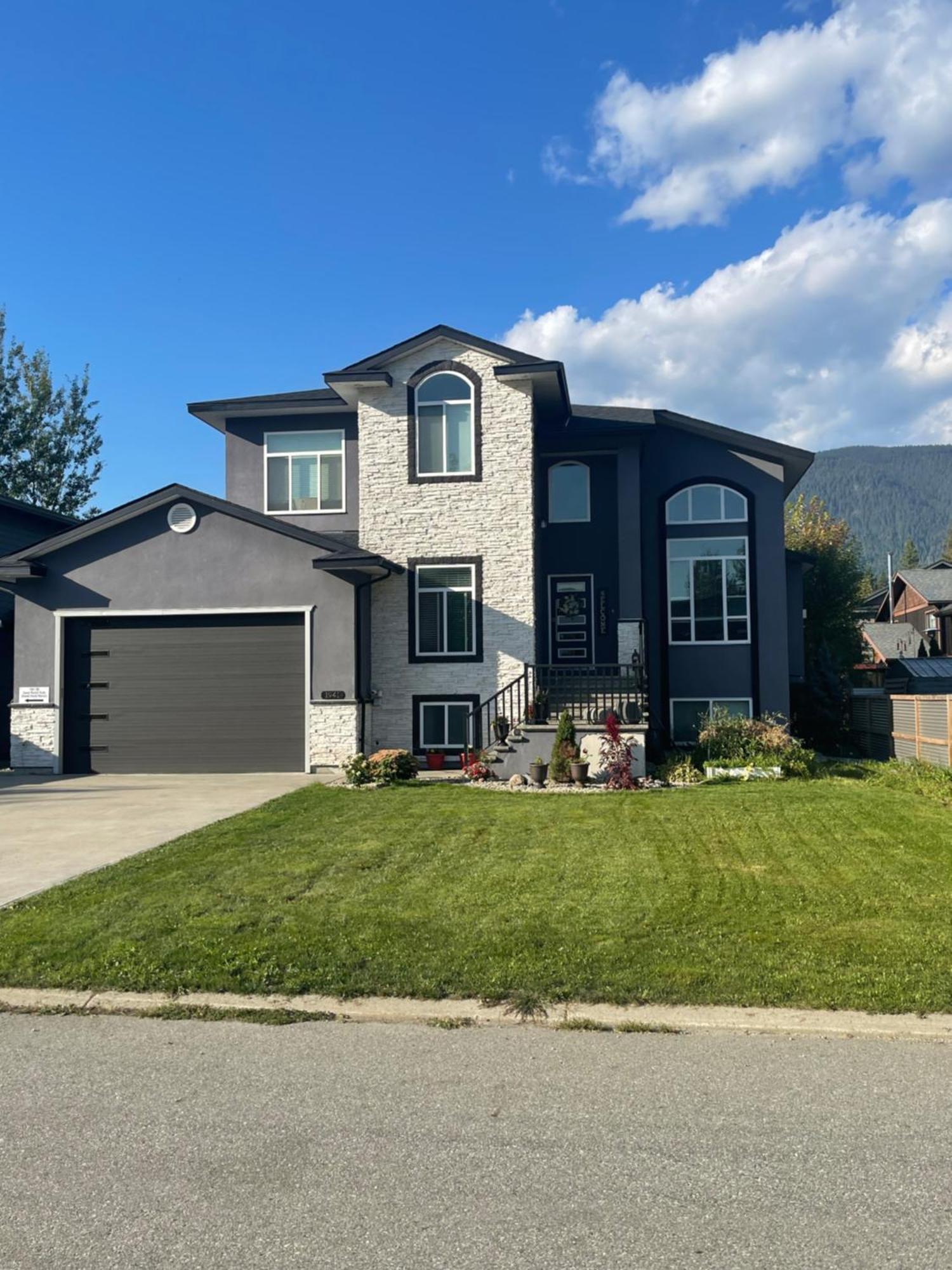 2 Bedroom Suite With Full Kitchen Revelstoke Kültér fotó